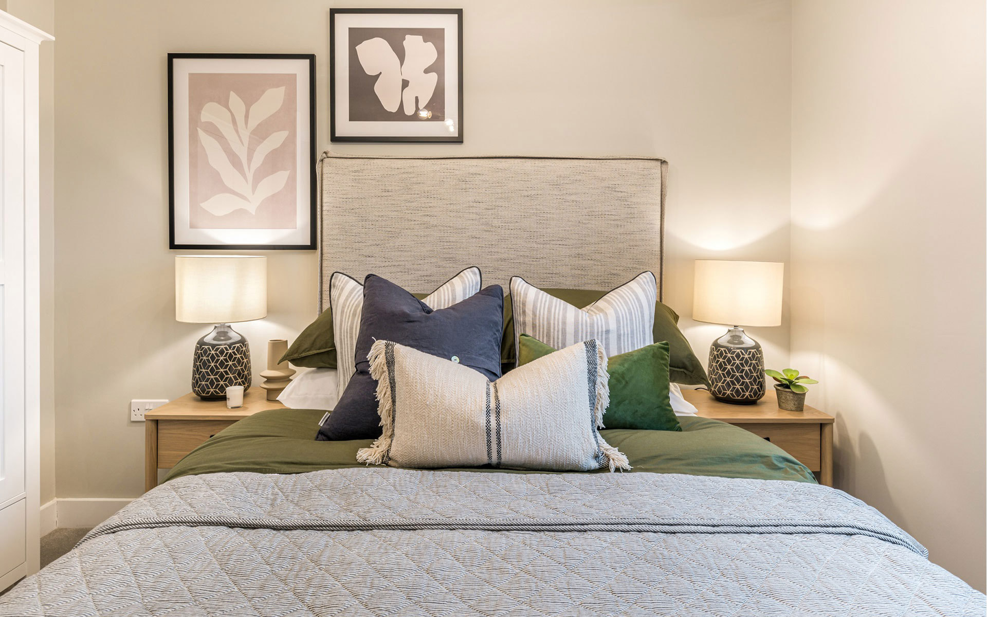 OHE Springgrove Bedroom2 4