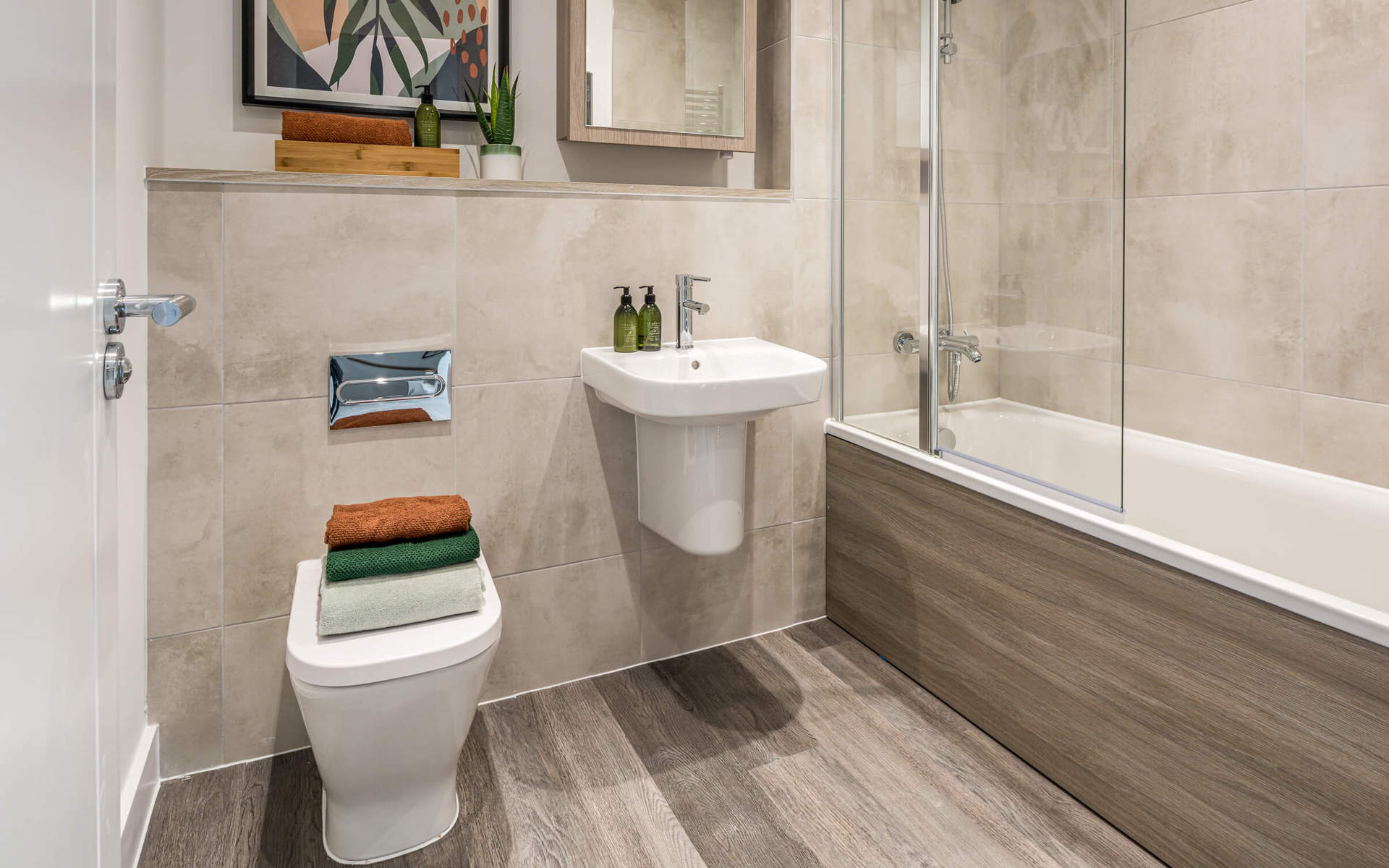 Bluebell Gardens Cypress Bathroom