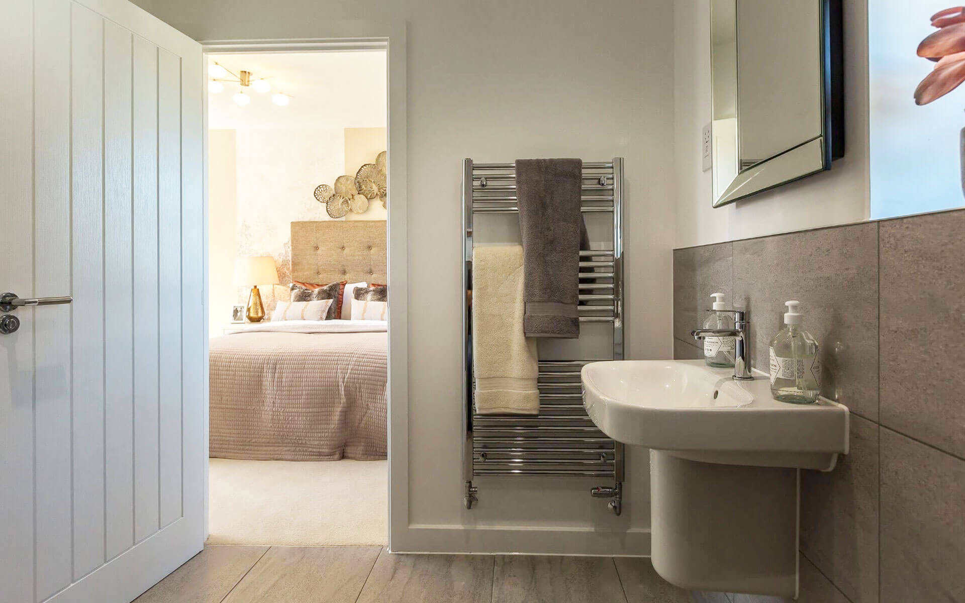 OHS The Hedgerows Rowan Ensuite