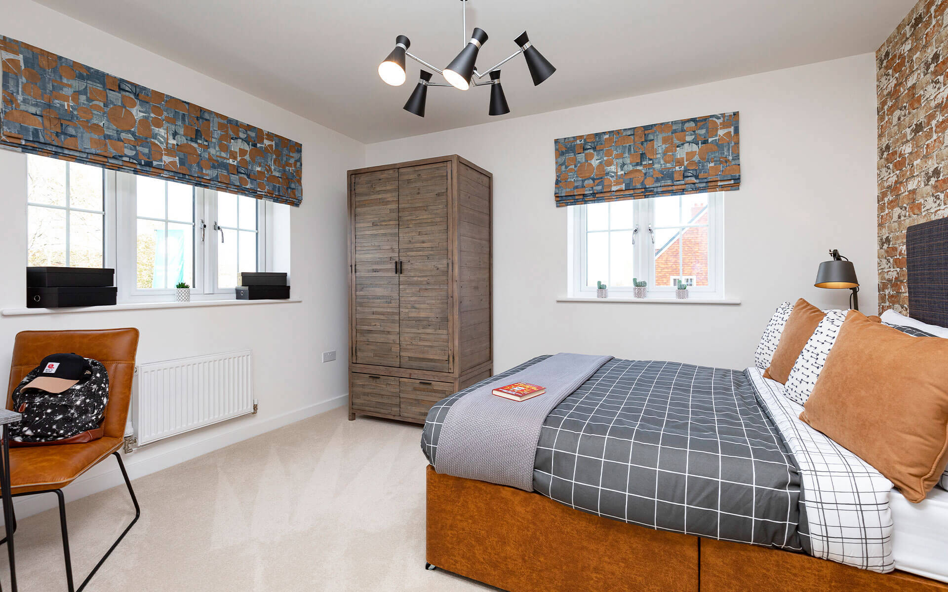 OHS The Hedgerows Rowan Bed2b