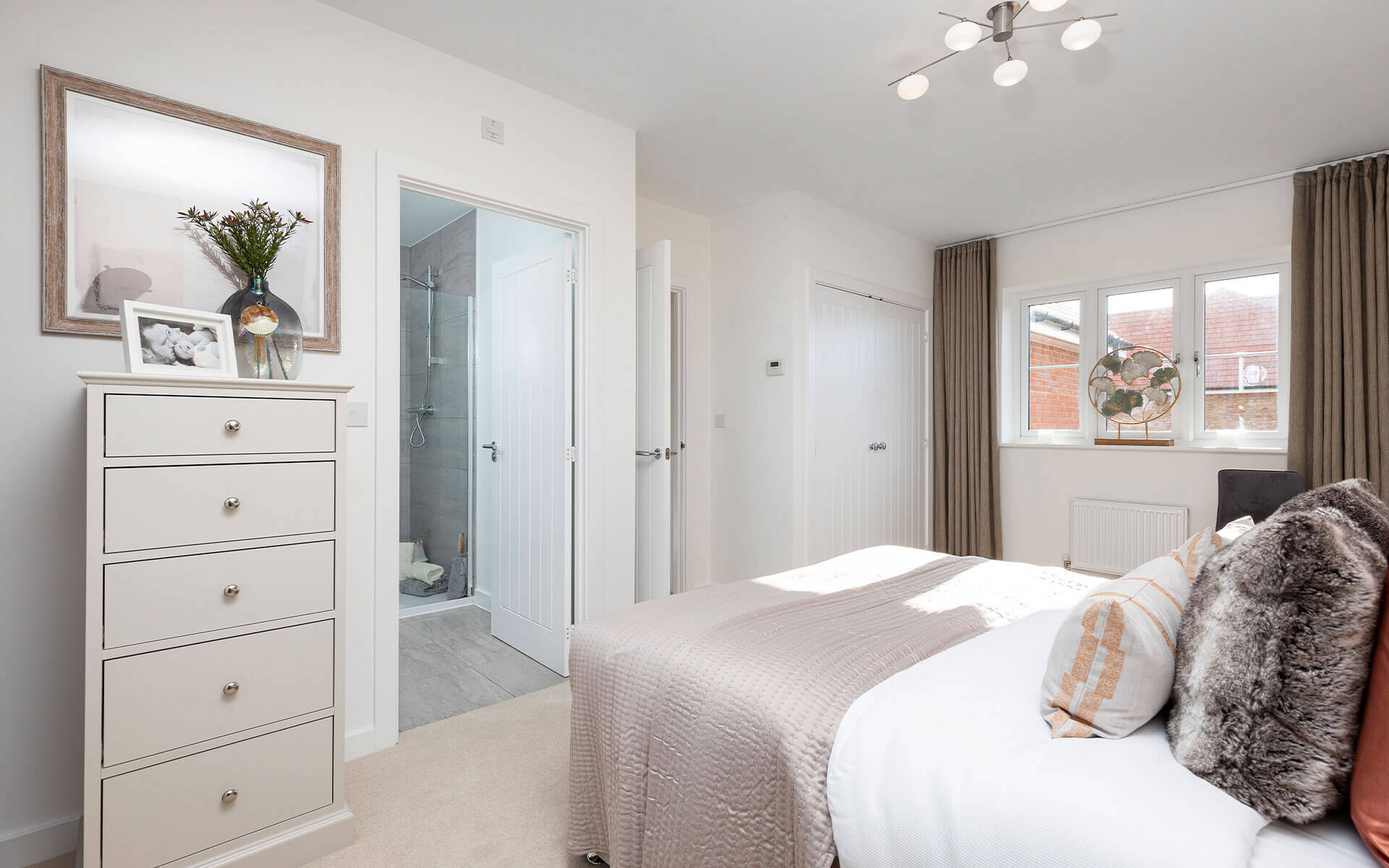 OHS The Hedgerows Rowan Bed1b