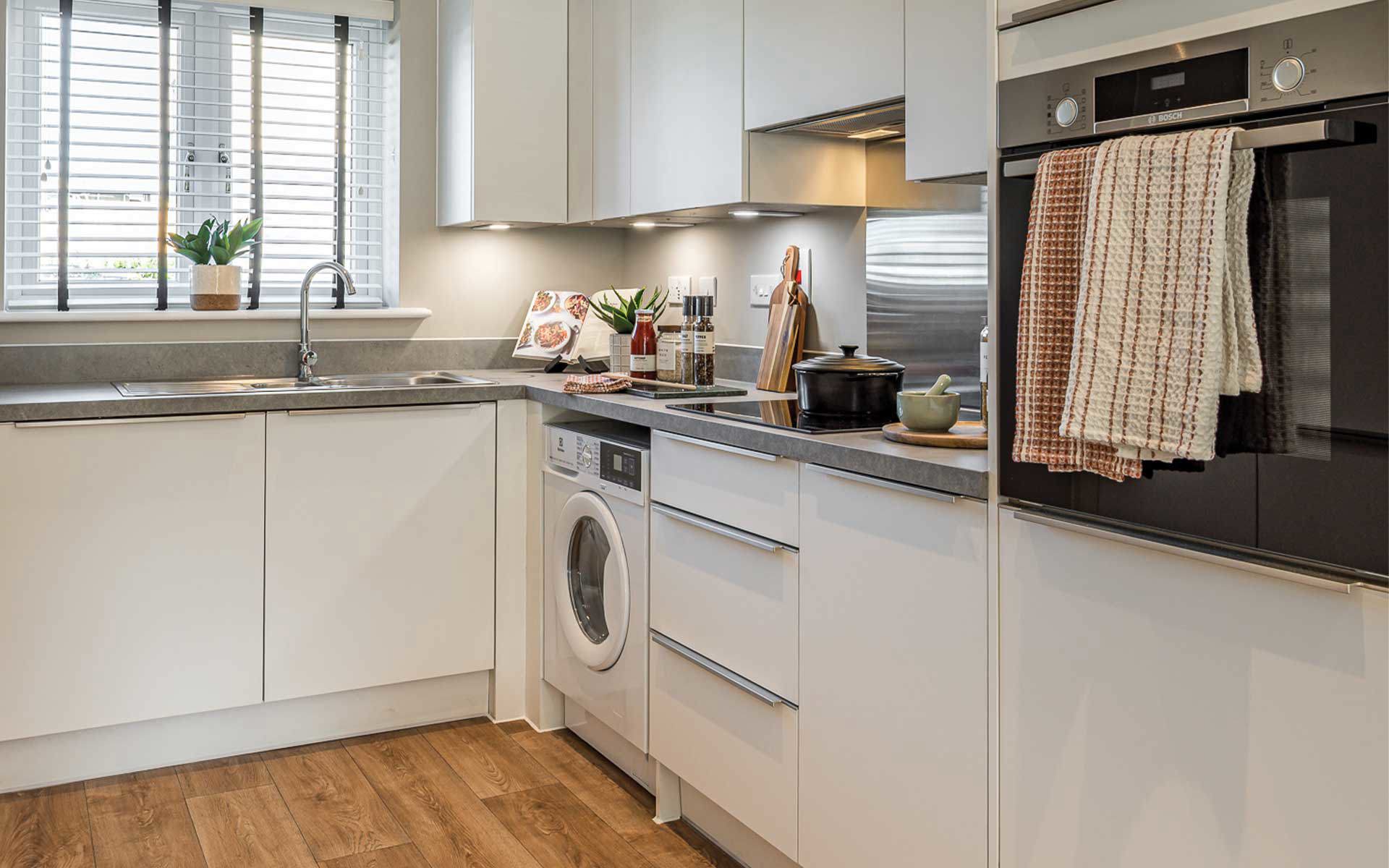 Foal Hurst Green Iris Kitchen 2