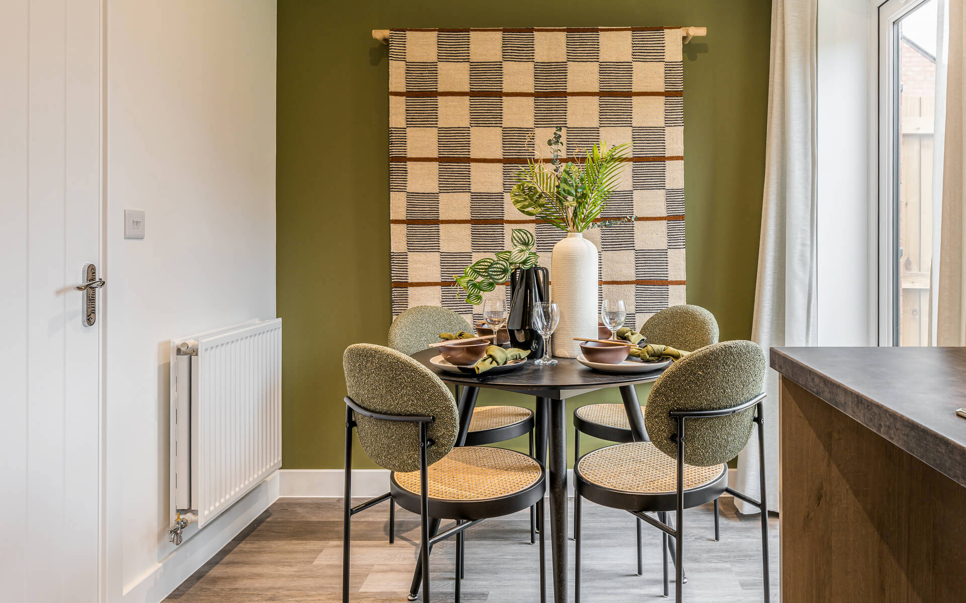 OH At Cromwell Wharf Elmhurst Dining