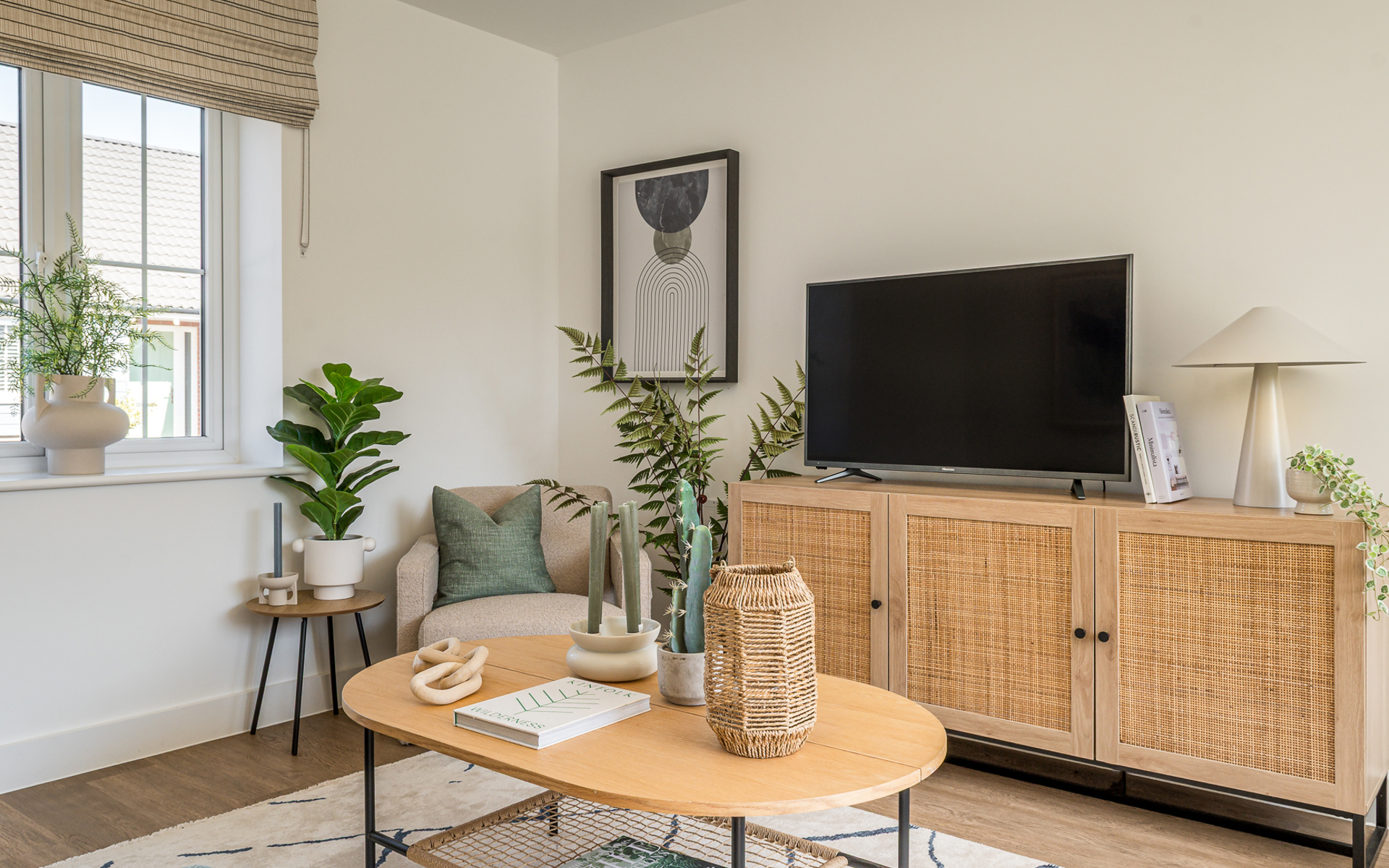 Foal Hurst Green Orchid Living Dining 2