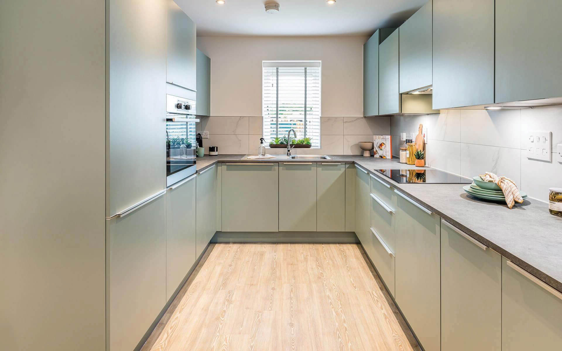 Rosewood Chestnut Kitchen(1)