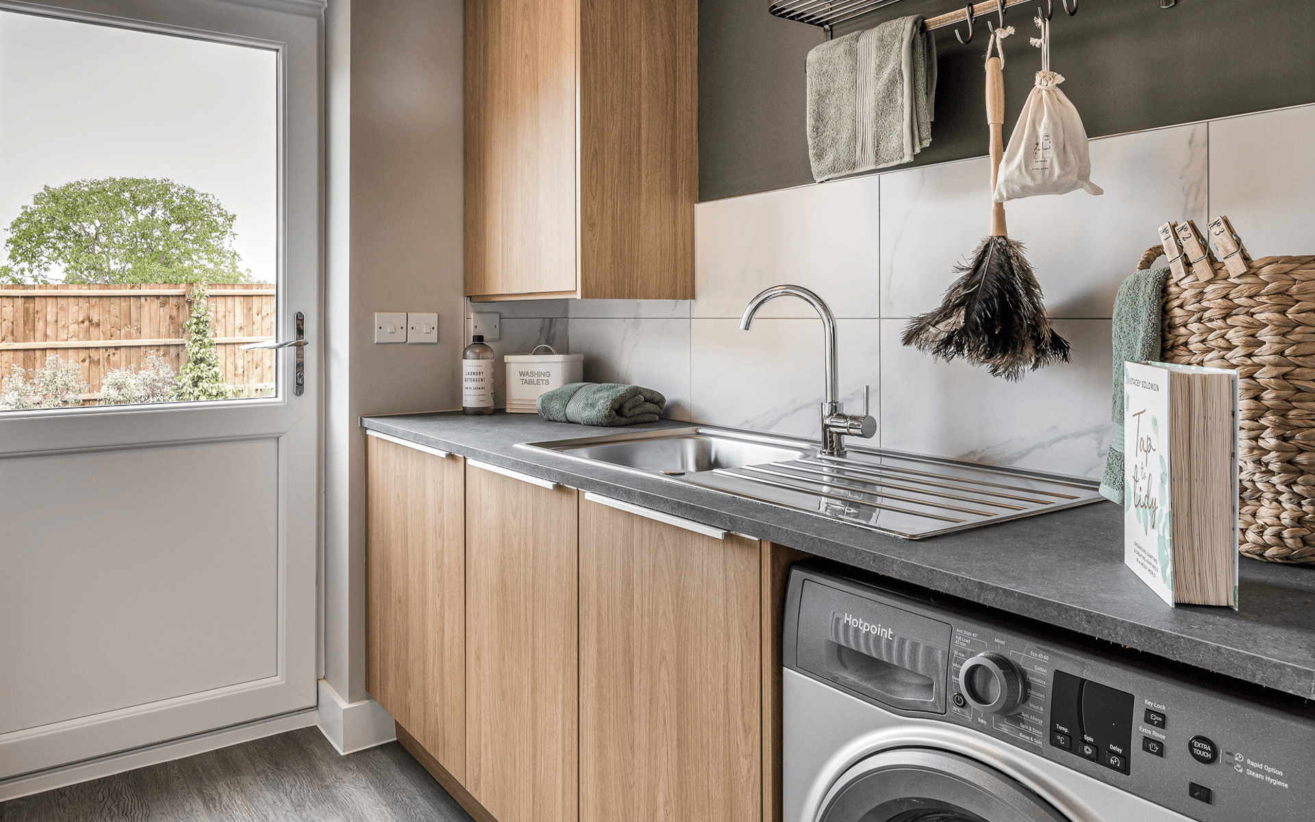 OH Dovecote Gardens P66 Stevington LR 66