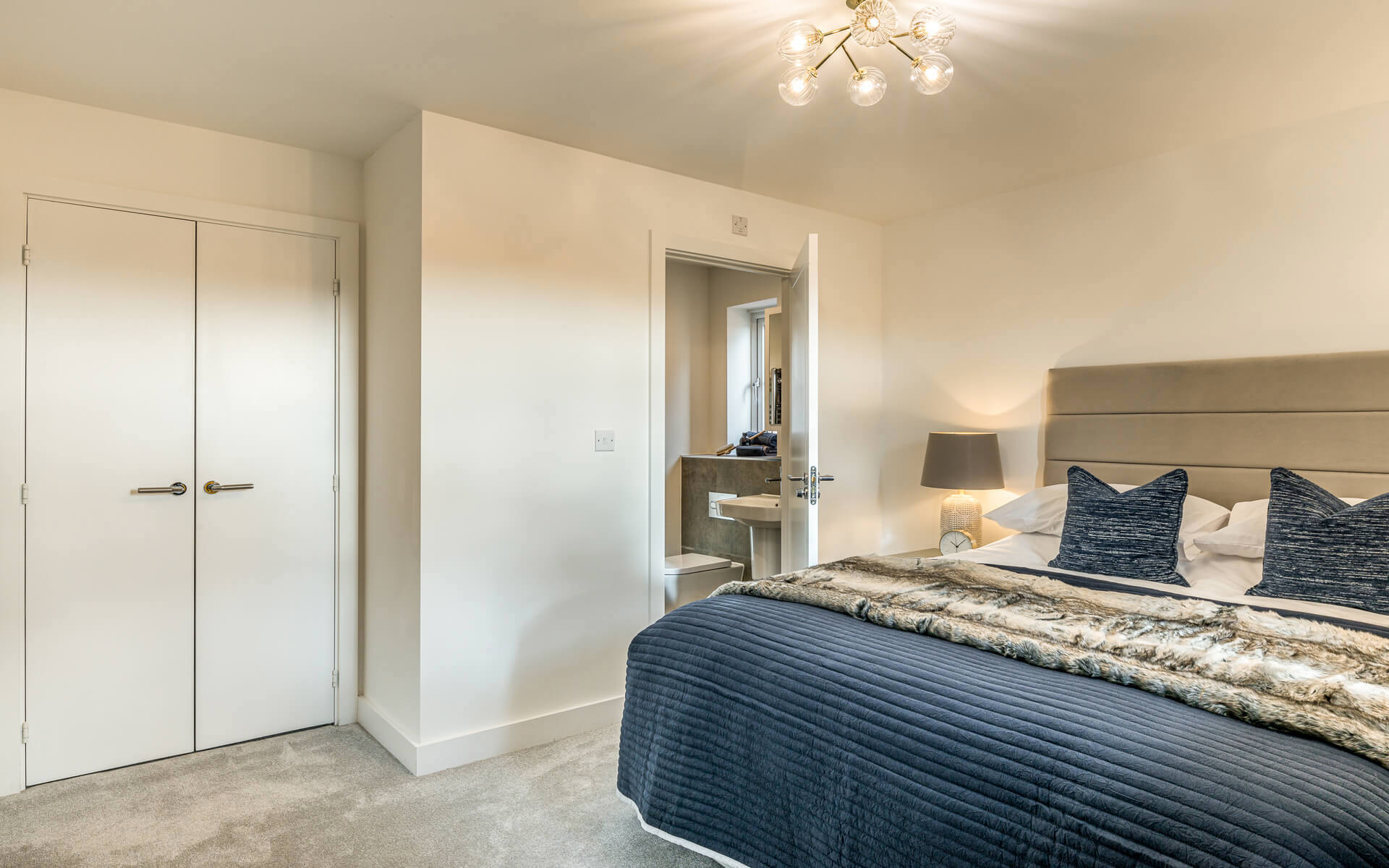 OH Dovecote Gardens P69 Sandringham LR 81