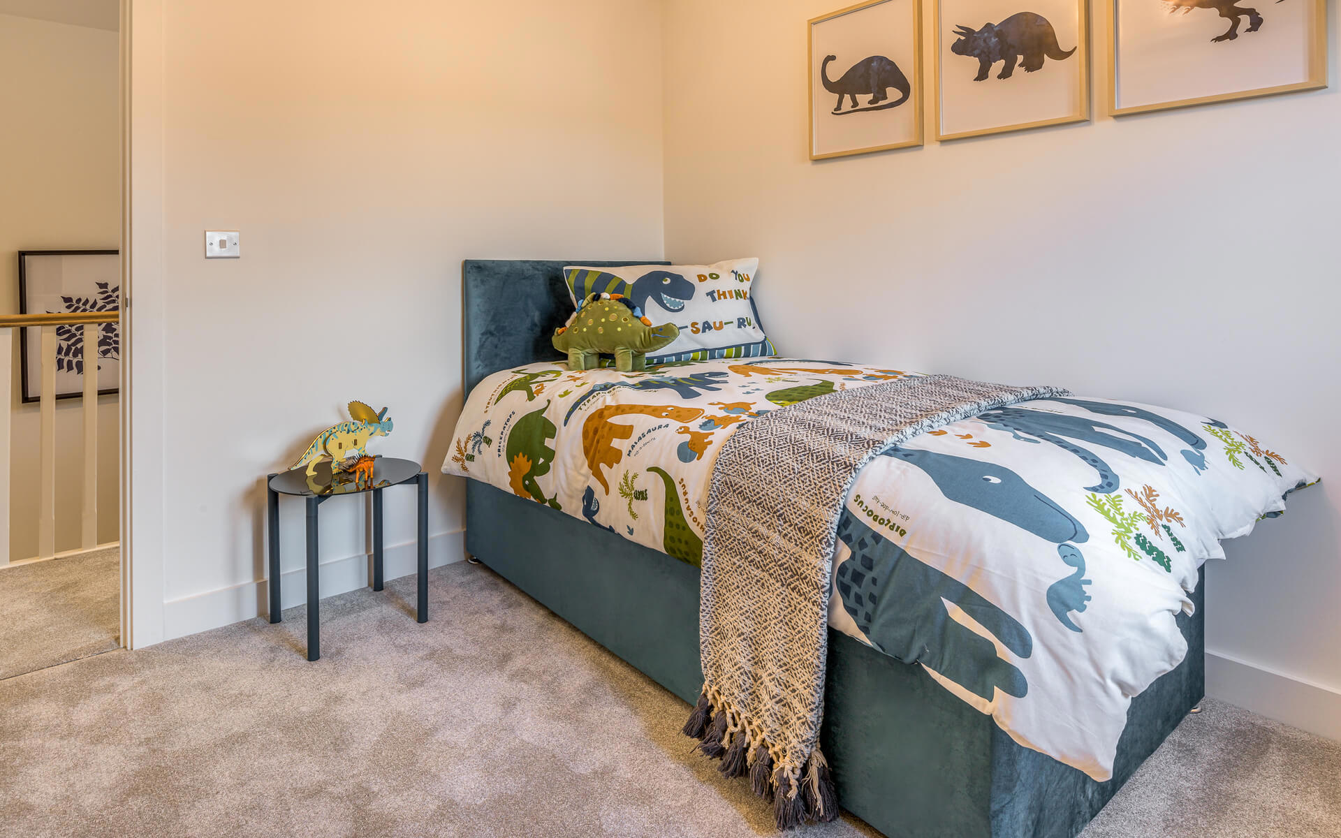 OH Dovecote Gardens P69 Sandringham LR 64