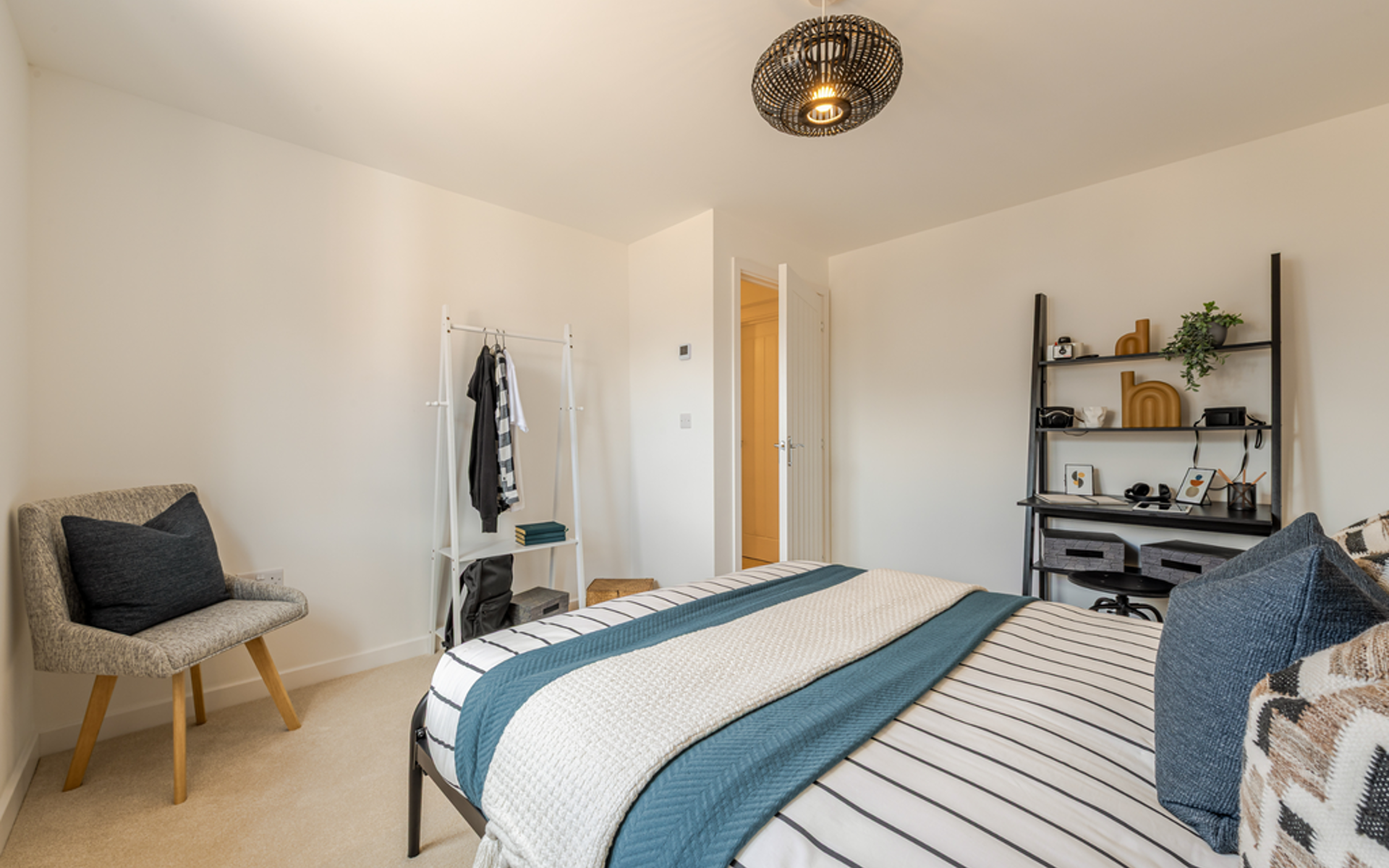 OH Boyton Place P2 Cannock LR (19)