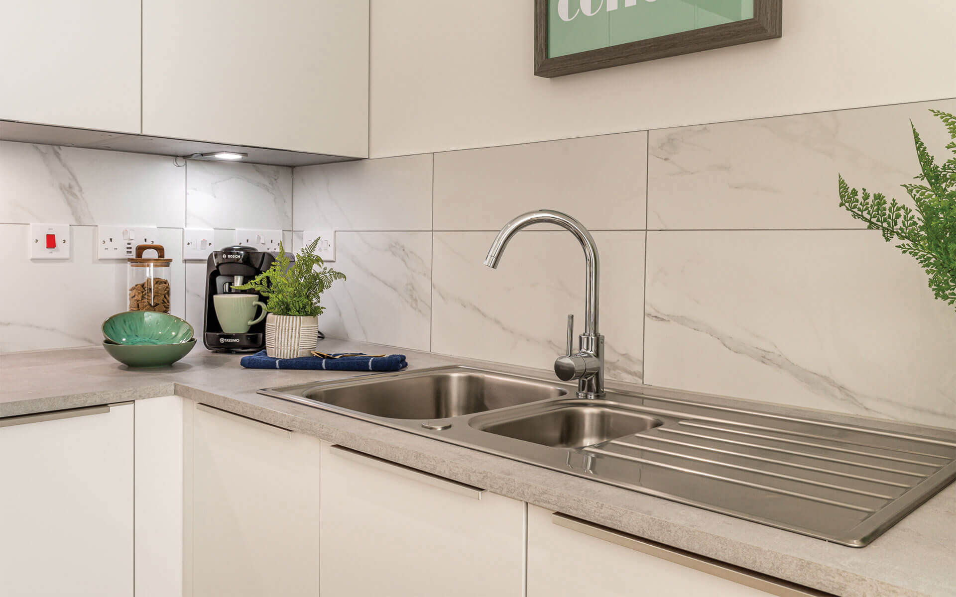 Pearson Heights Apartments The Sands Kitchen (1)