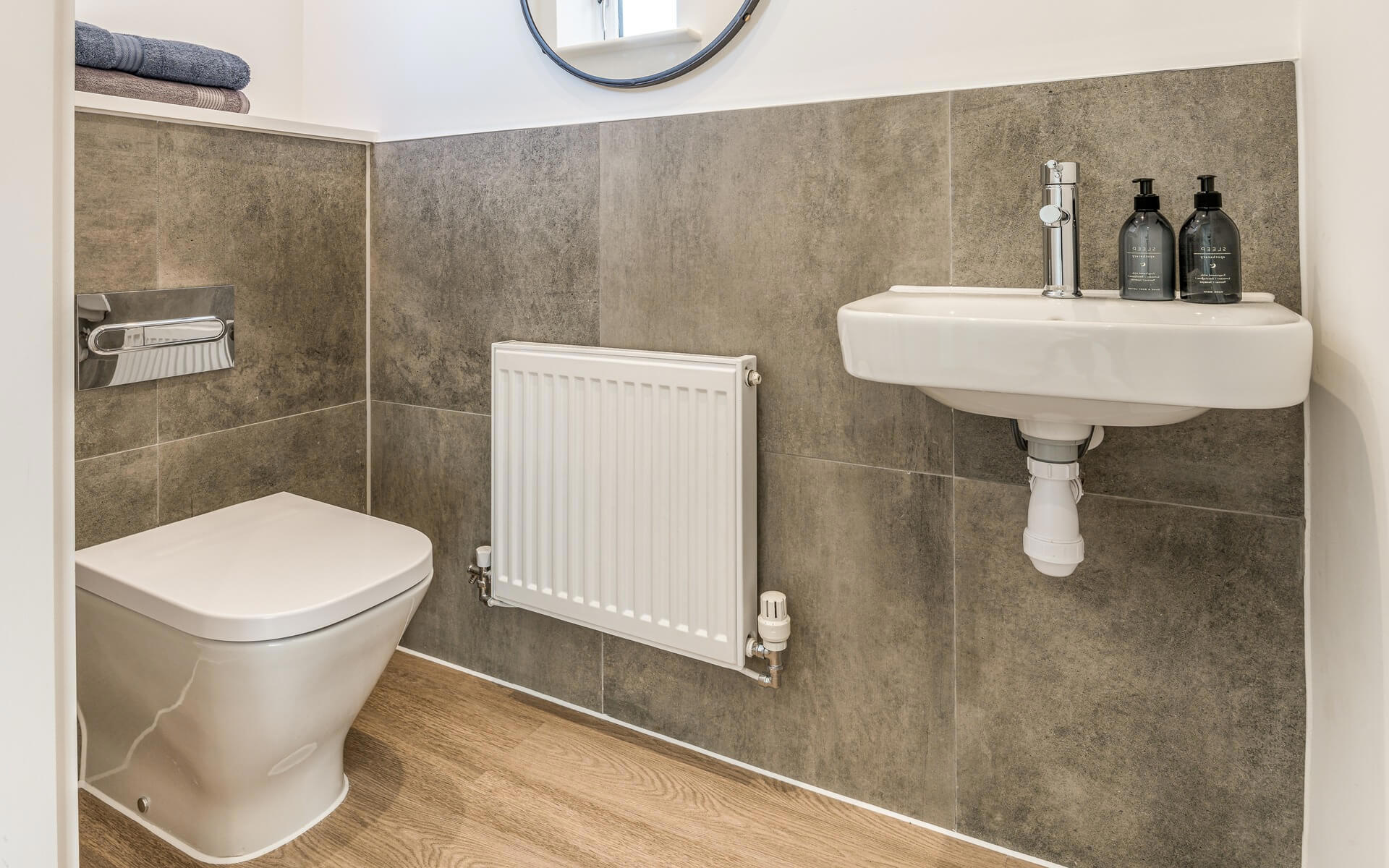 Brookwood Meadows Violet Cloakroom