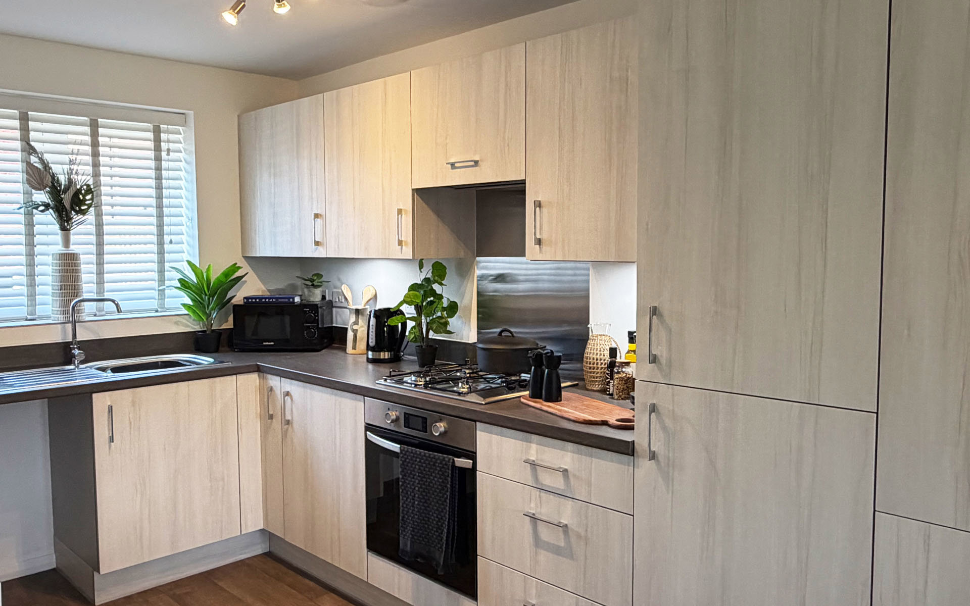 8406 Kitchen