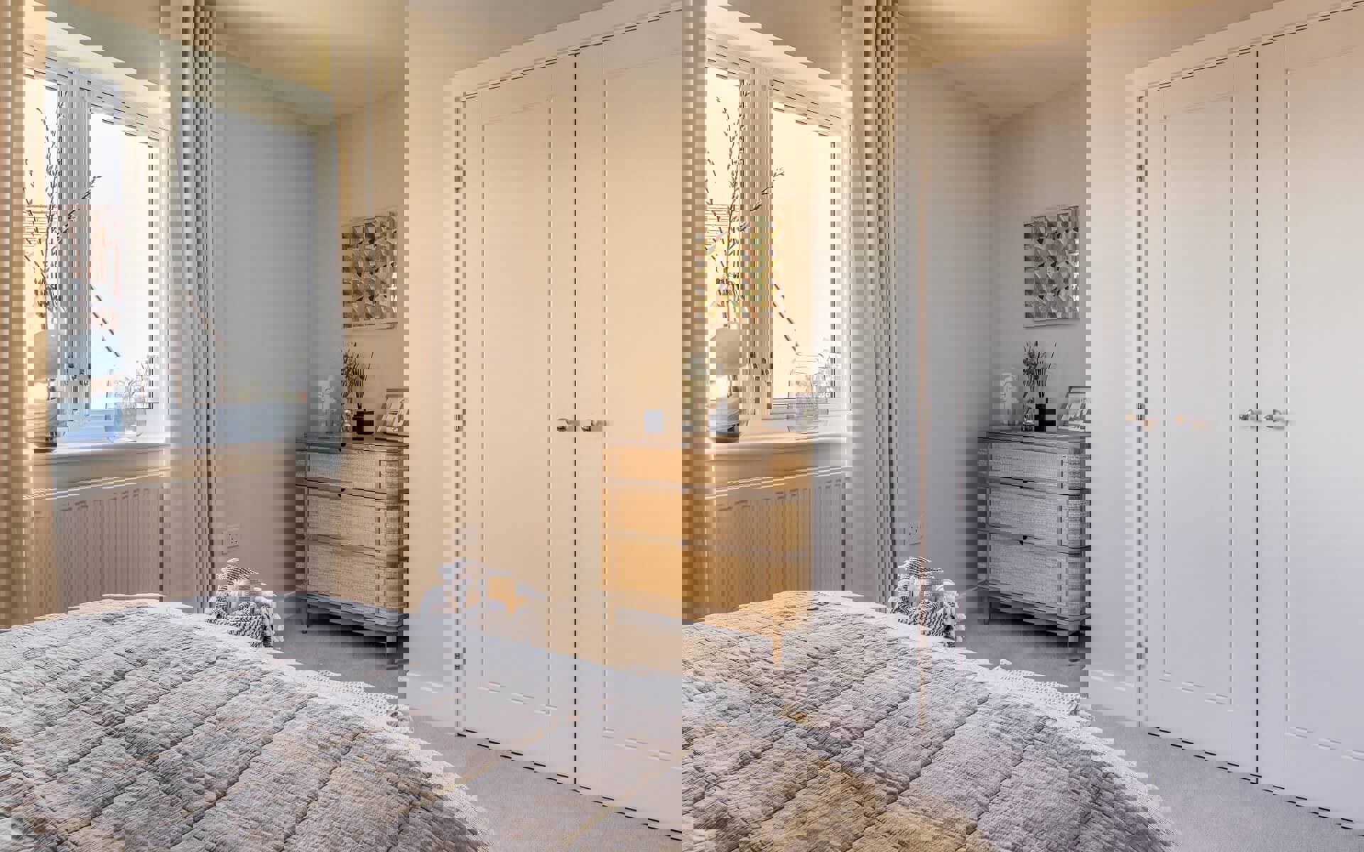 St James Gate Orchid Bedroom 1A