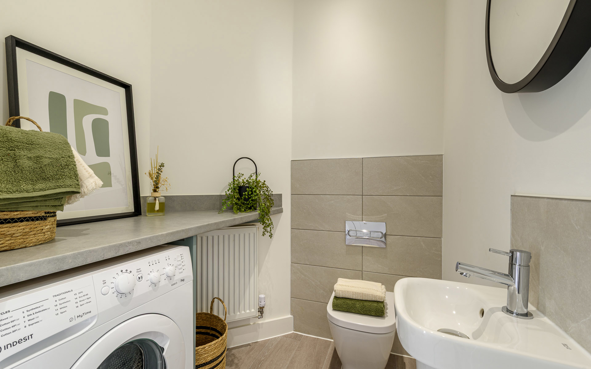 5764 Roseberry Cloakroom Utility