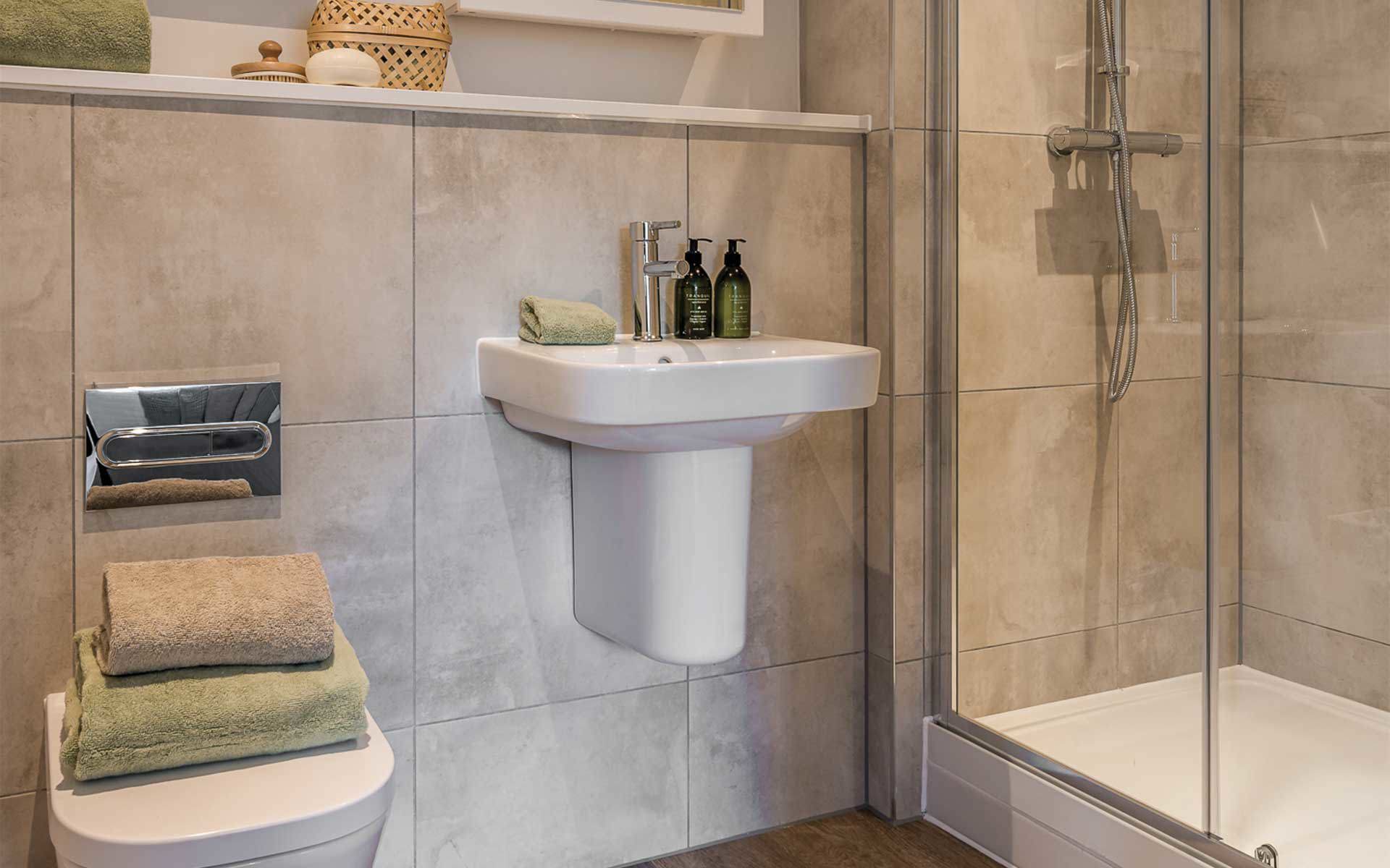 Dawsons Green Willow Bedroom1 Ensuite