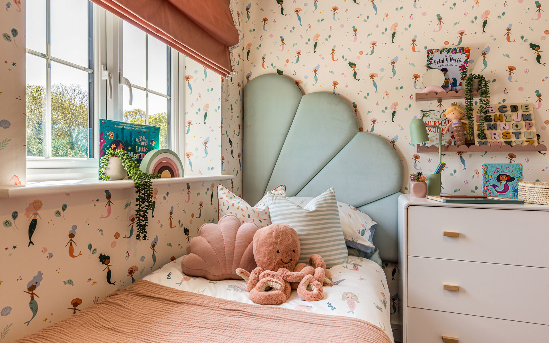 Hawthorn Grove Rose Bedroom2(2)