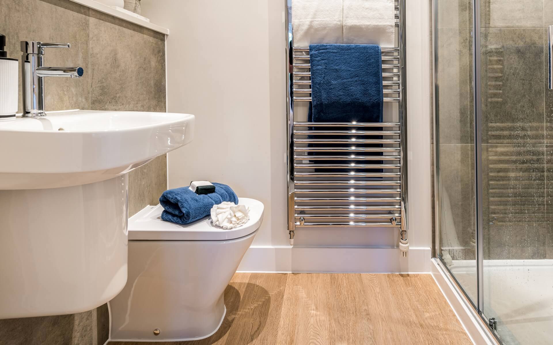 Elm en suite
