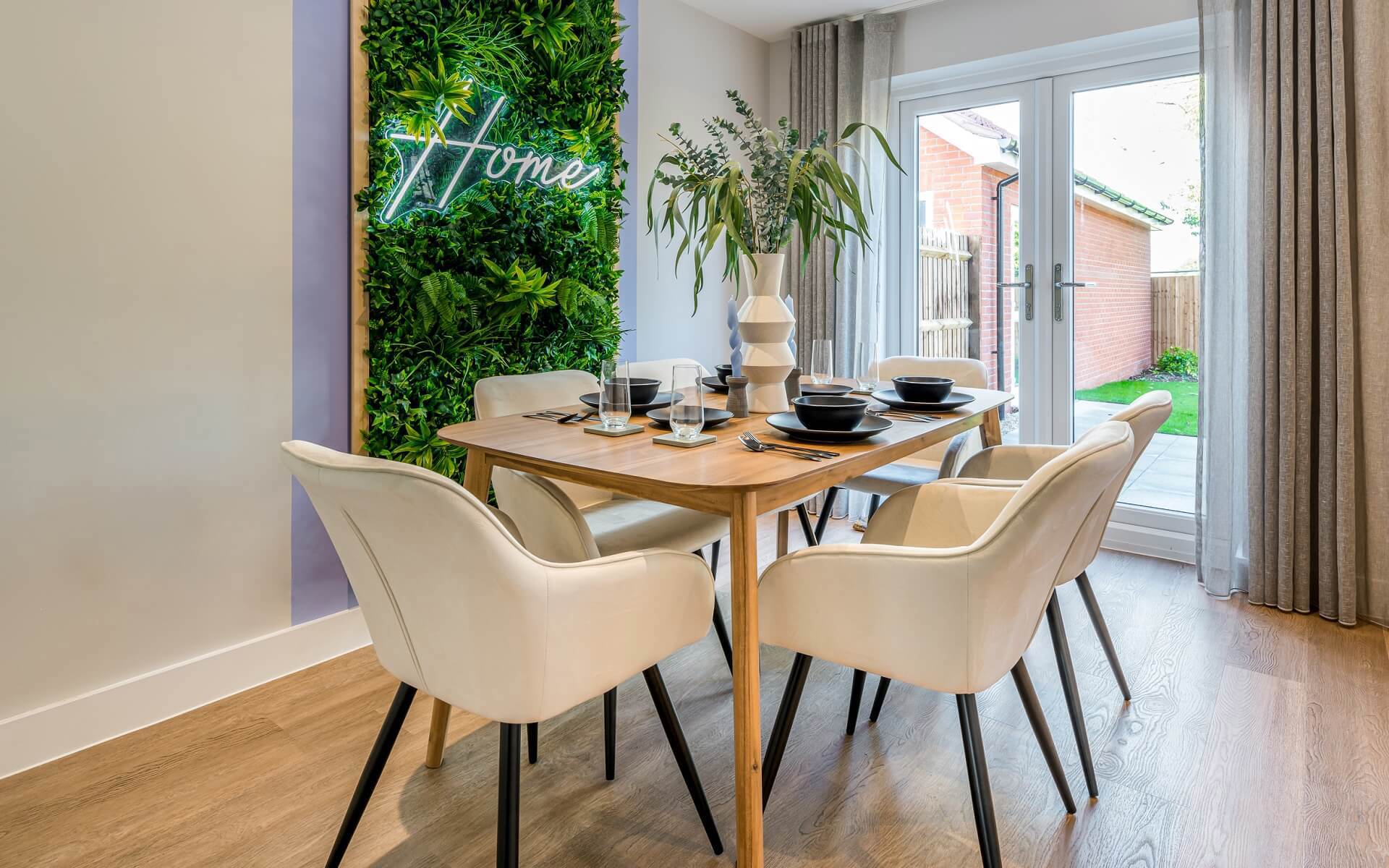 Elm dining
