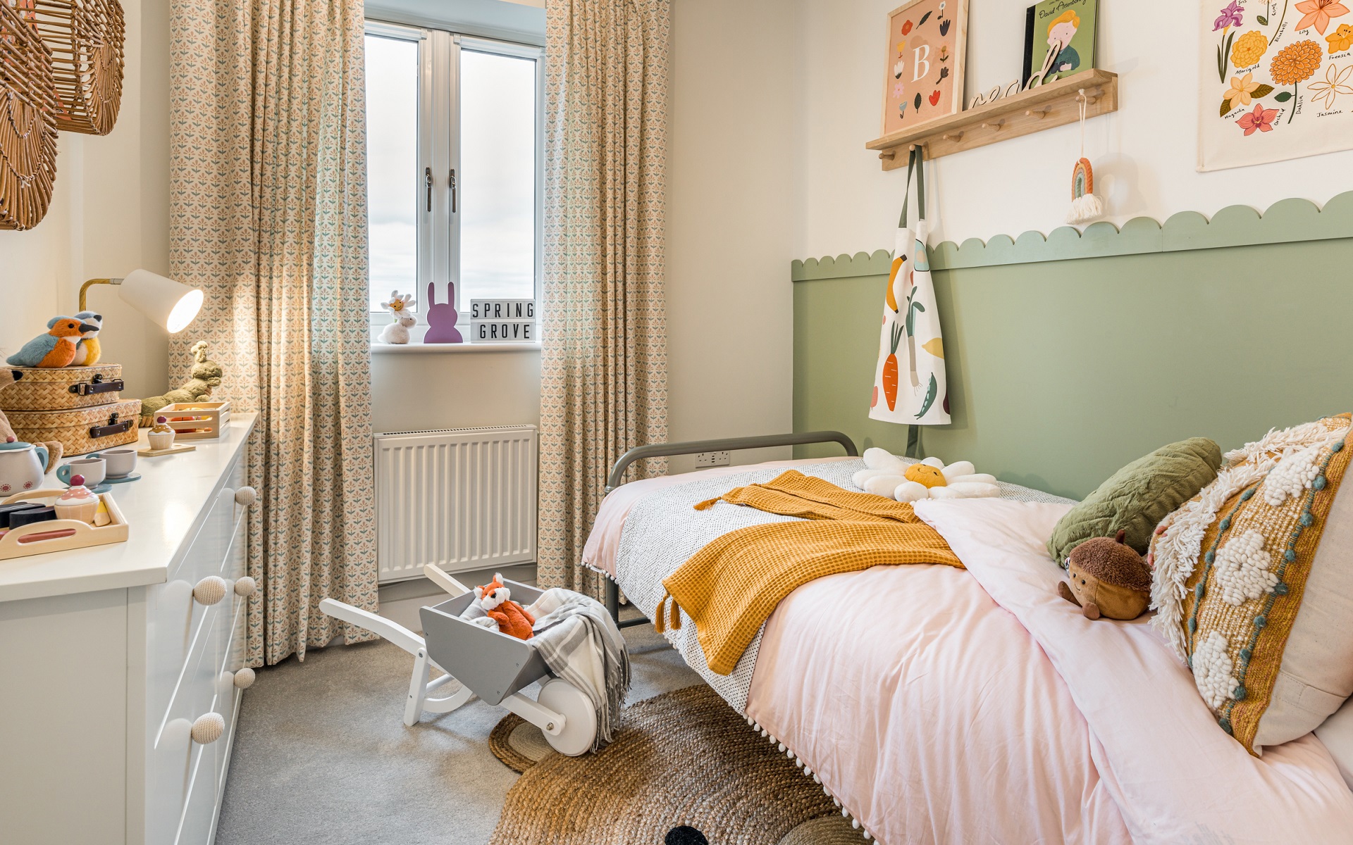 Hawthorn Grove Rose Bedroom3
