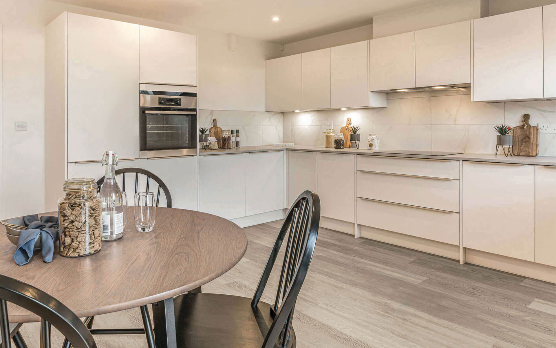 Pearson Heights Apartments The Cliff Kitchen Dining (1)