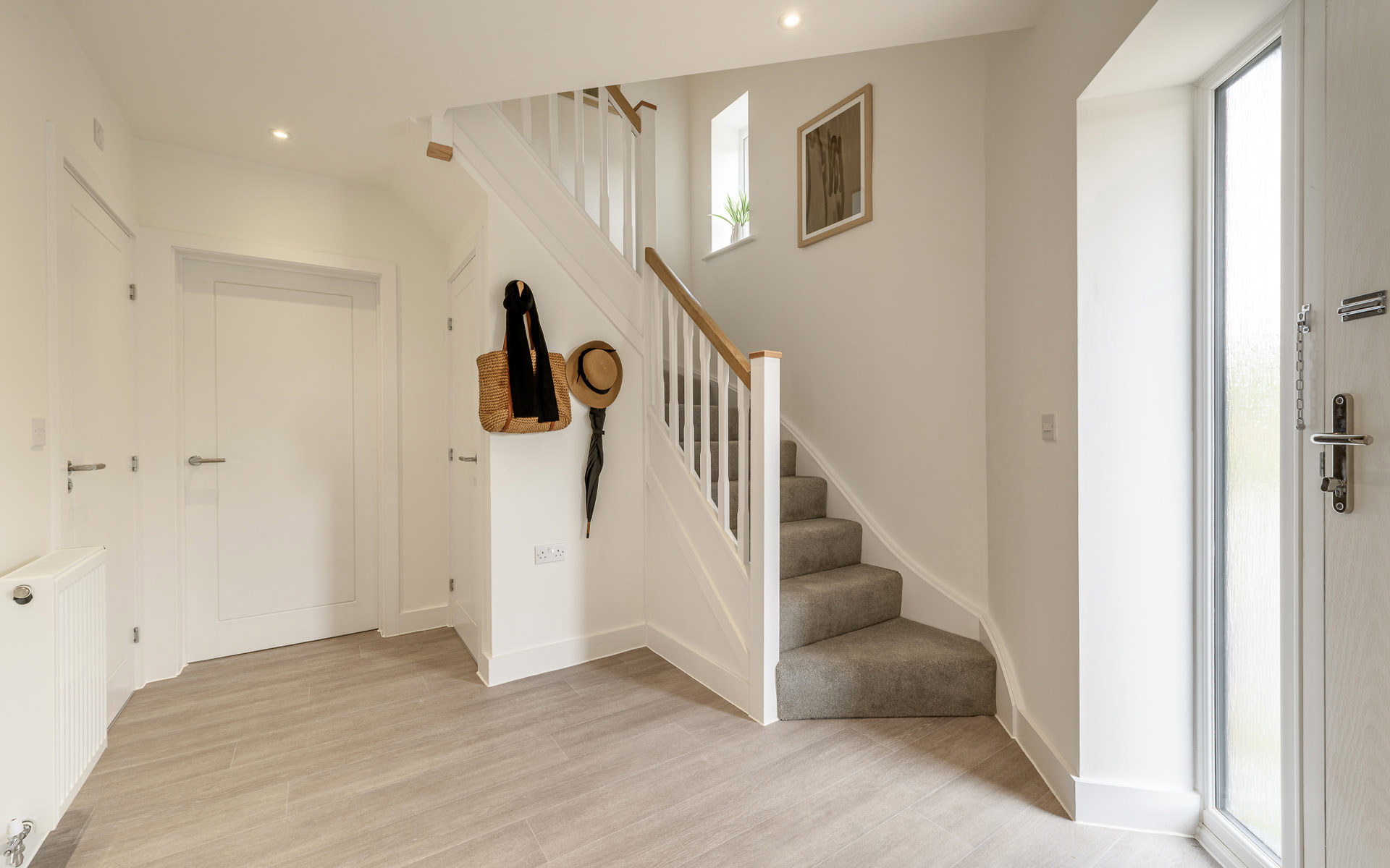 5785 Roseberry Hallway