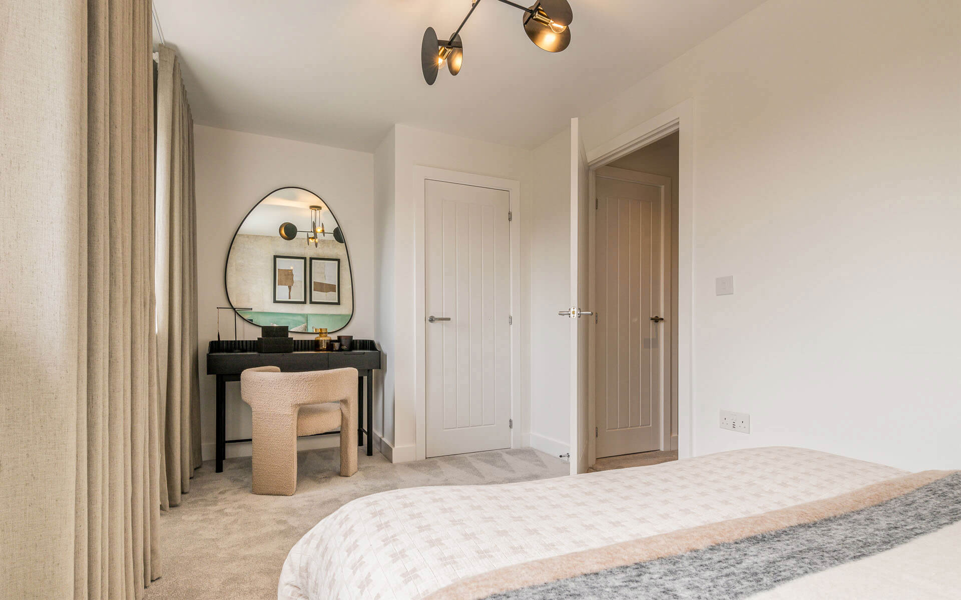 OHE Saxonheath P1 Bedroom2 6