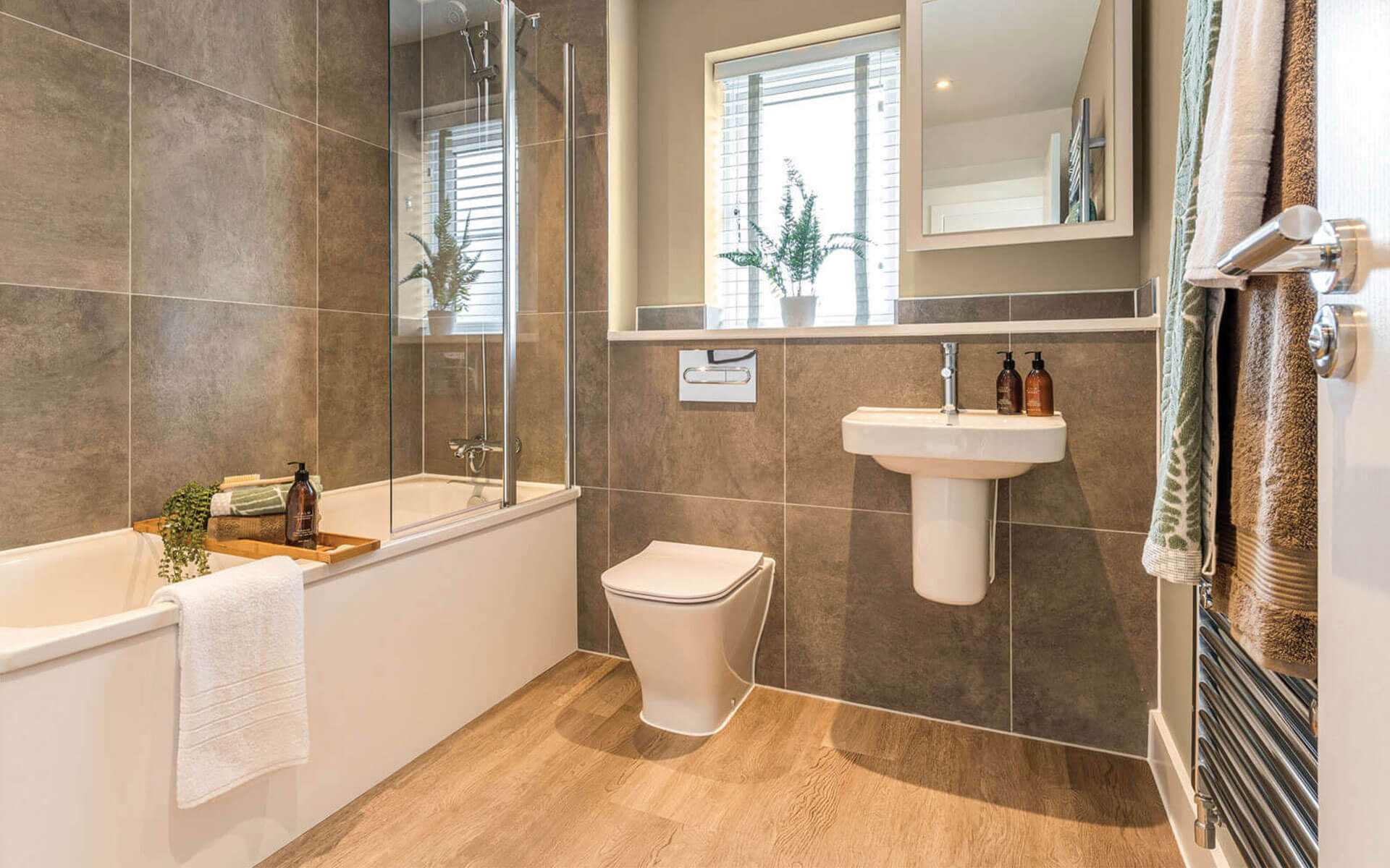 OHE Saxonheath P1 Wick Bathroom 2