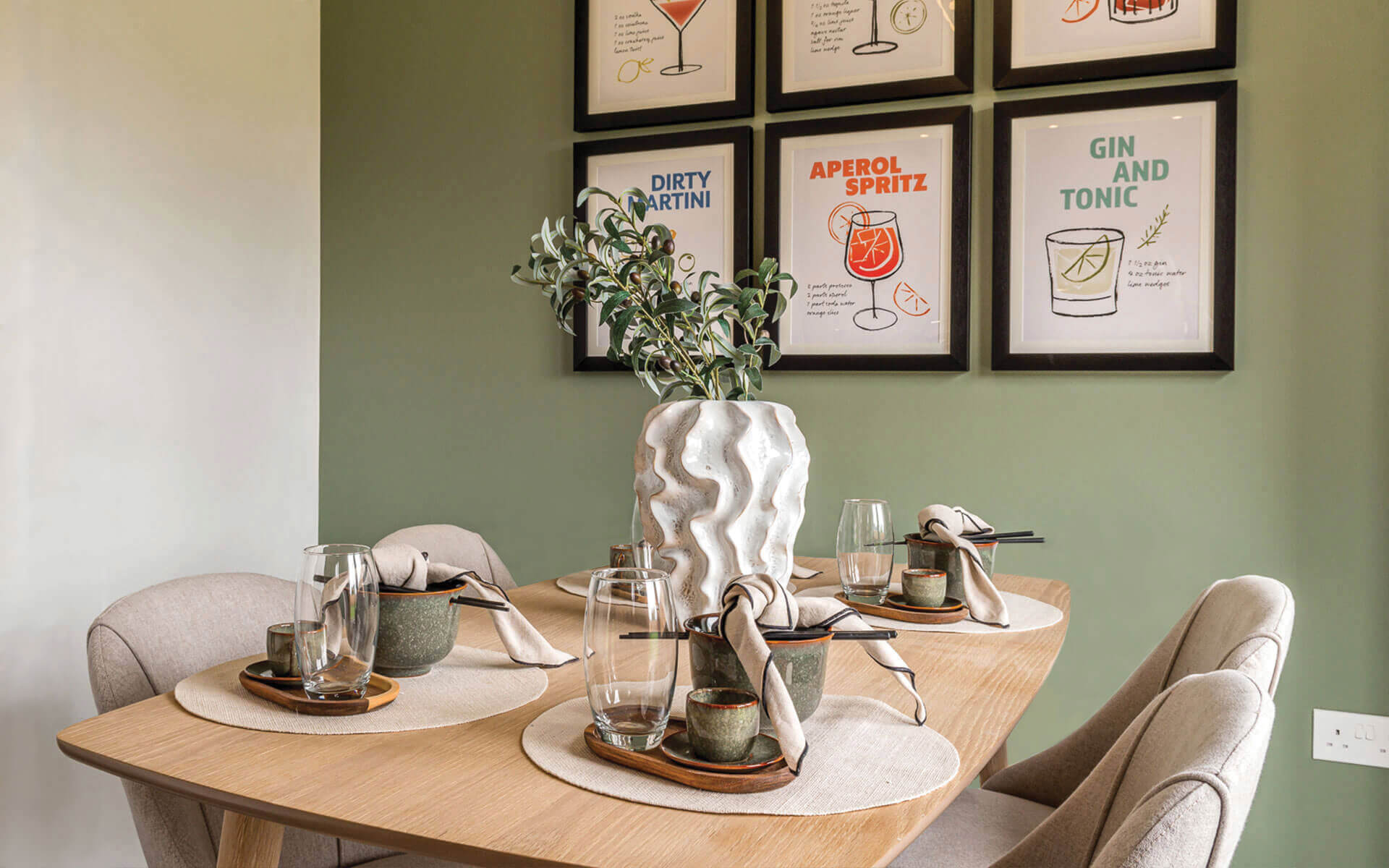 OHM Wykengardens P54 Dining 1