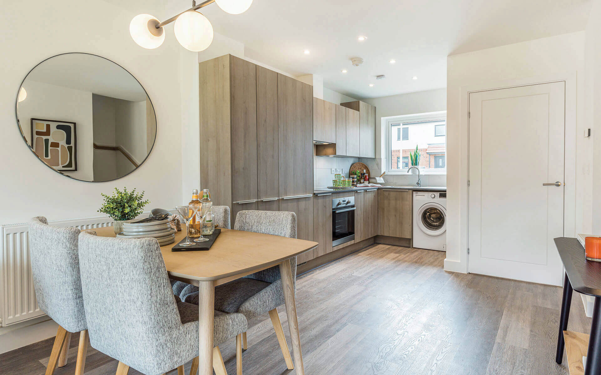 Bluebell Gardens Cypress Kitchen, Diner 1