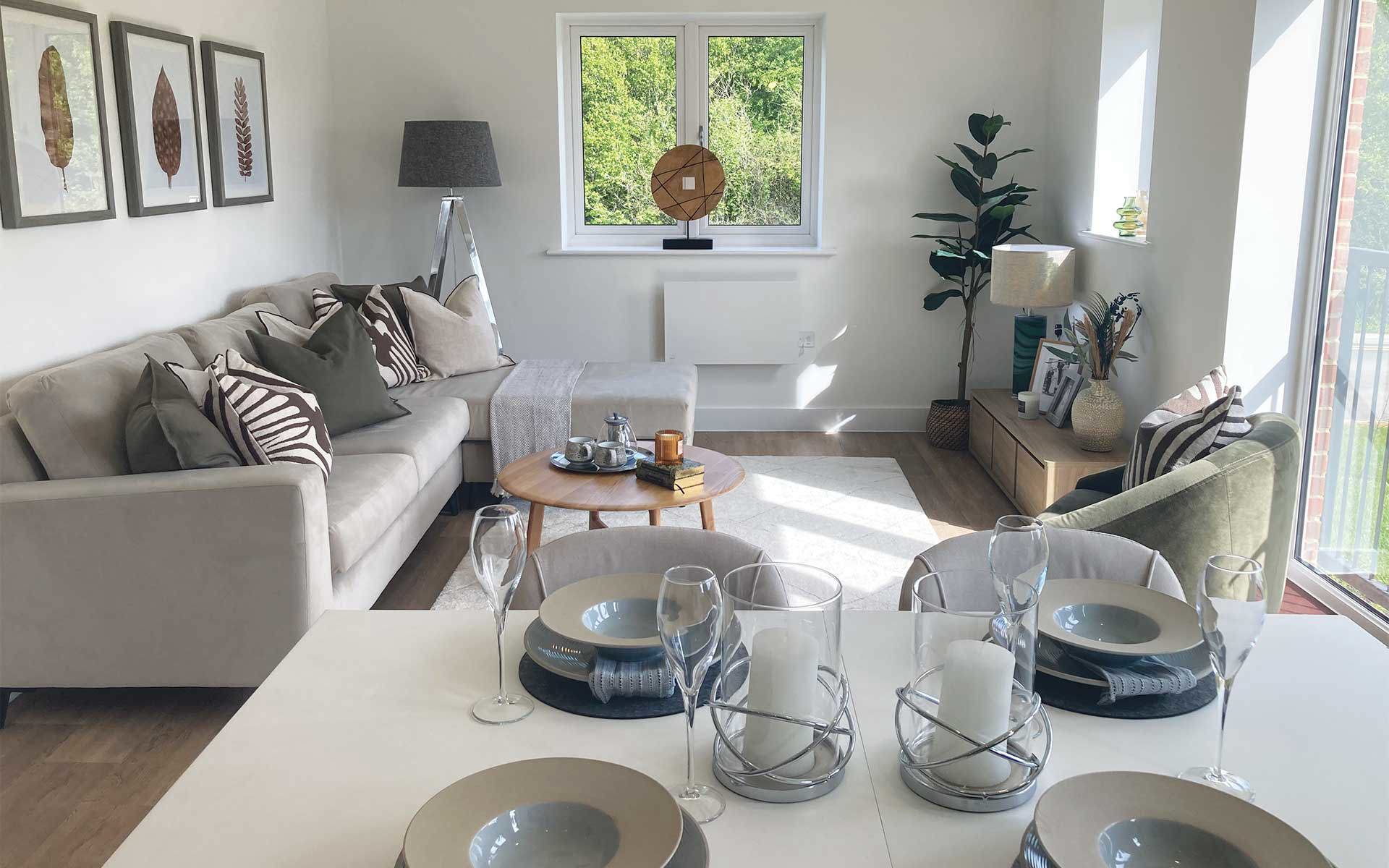Rosewood Clematis Kitchen Dining Living(2)