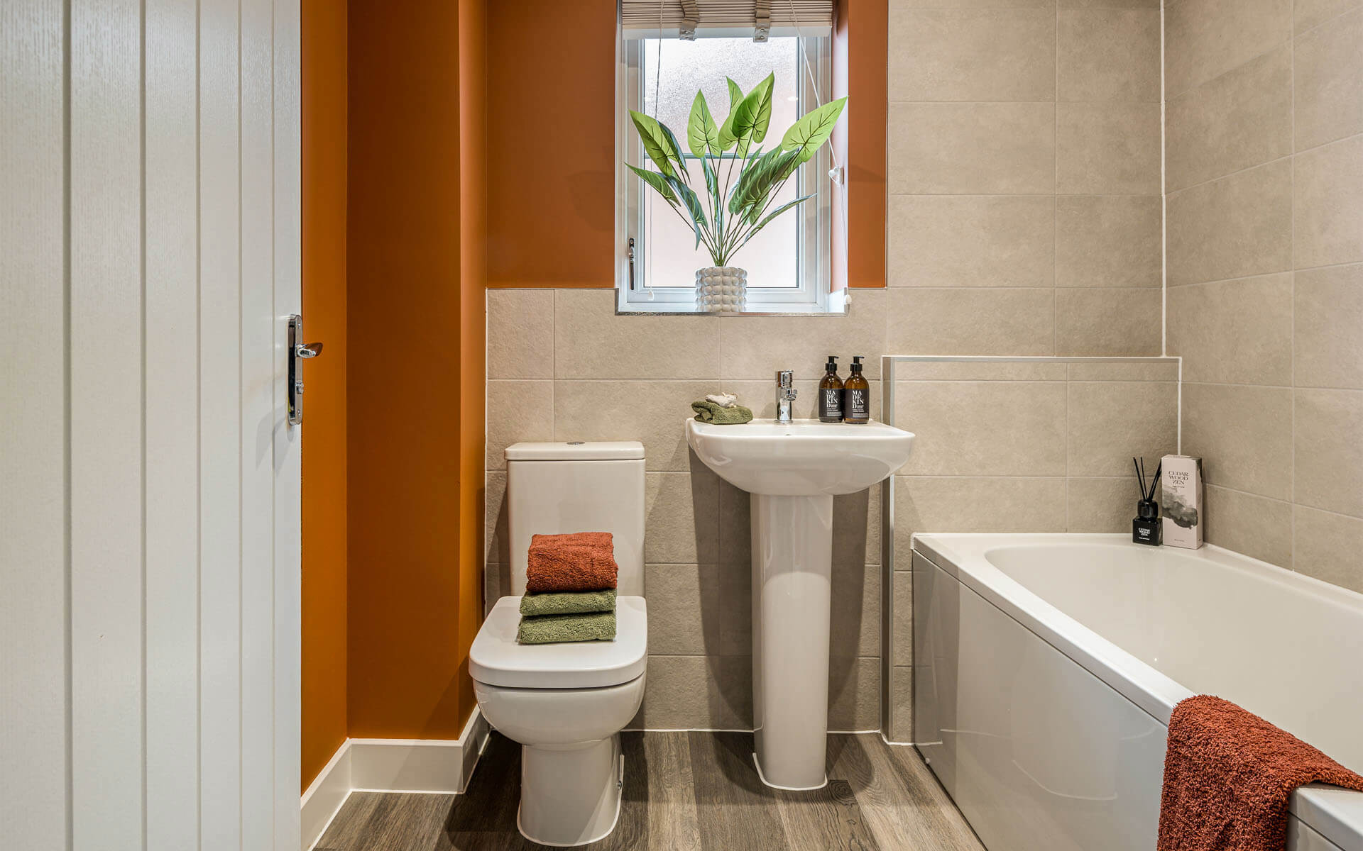 Brookwoodmeadows Snowdrop Bathroom