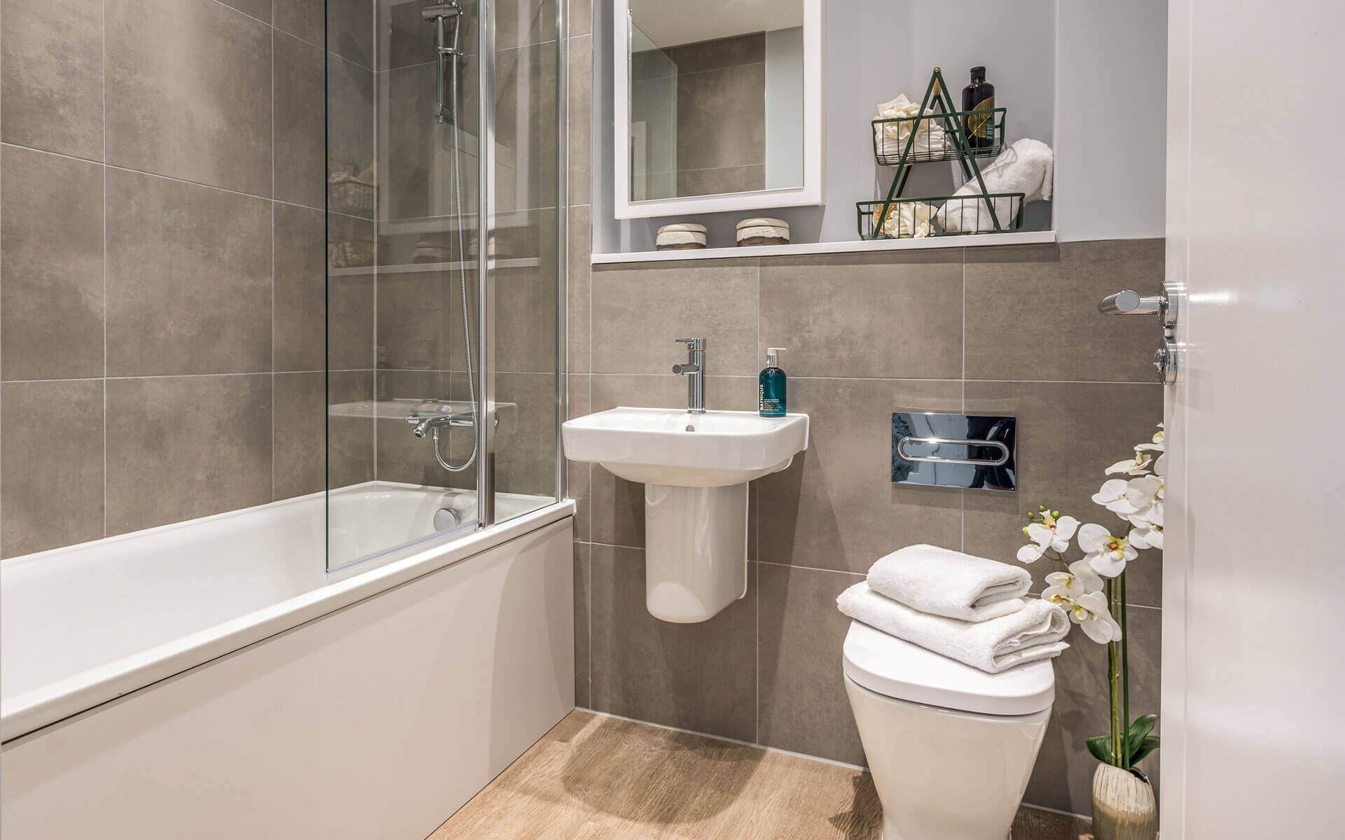 Rosewood Clematis Bathroom(1)